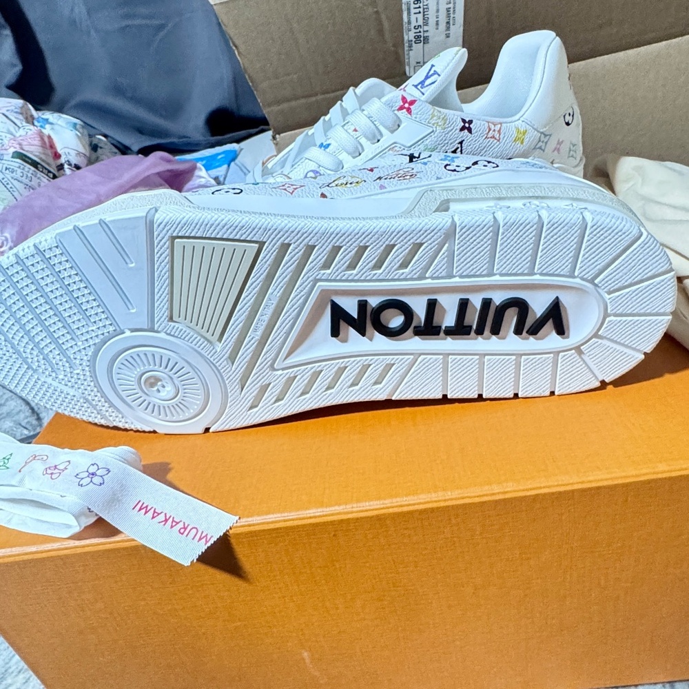 NIB LV x TM Murakami White Multicolor Monogram Trainer Sneakers women’s 8.5 - Picture 10 of 14